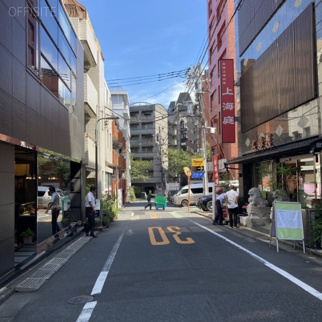 九段下宝タワービル 前面道路