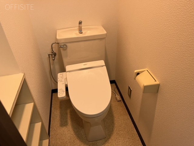 讃金(さぬきん)ビル トイレ