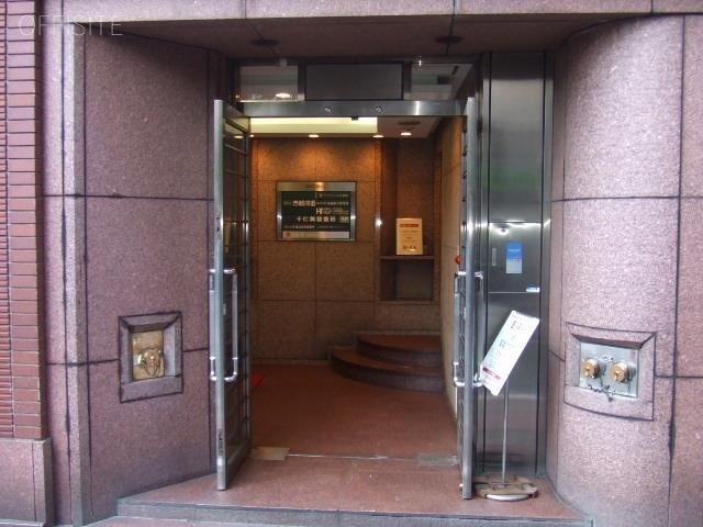 銀座天国ビル エントランス