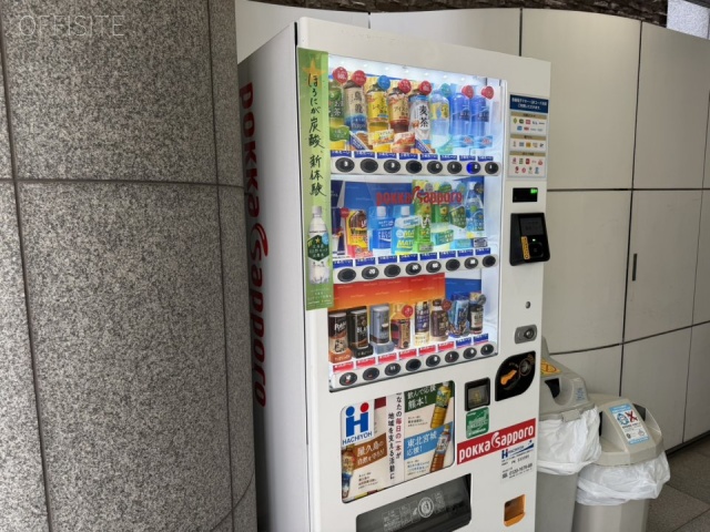 PARK WEST(パークウエスト)ビル　自動販売機