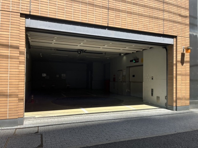 読売横浜ビル　駐車場