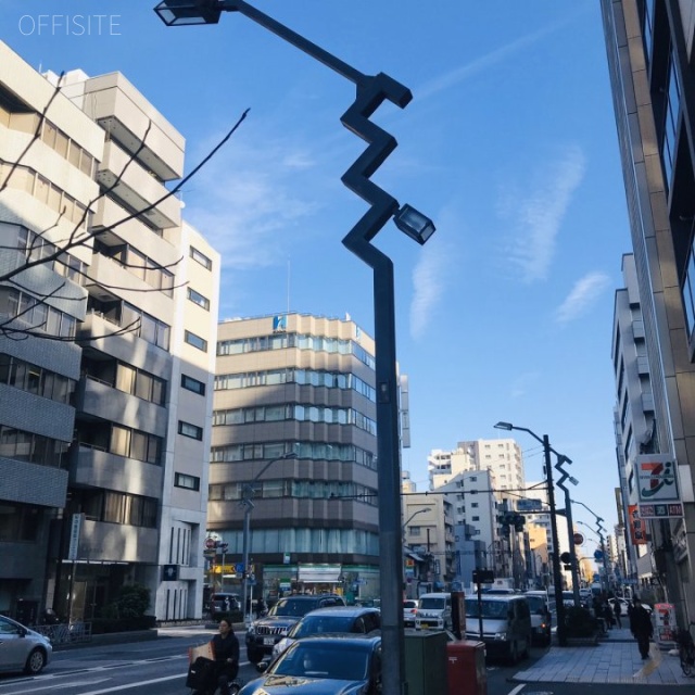 アーバンエッジビル ビル前面道路