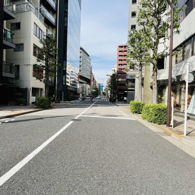 シガラキビル 前面道路