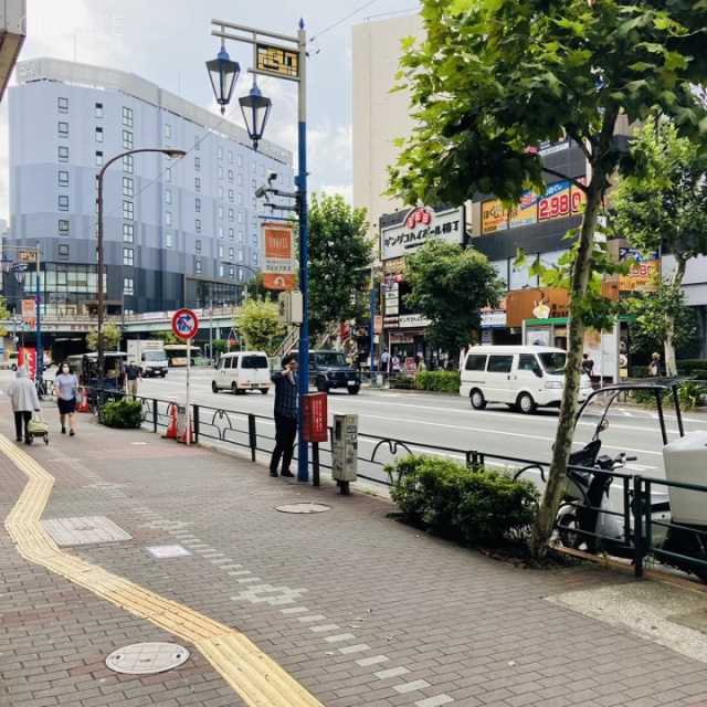 五反田ハタビル ビル前面道路