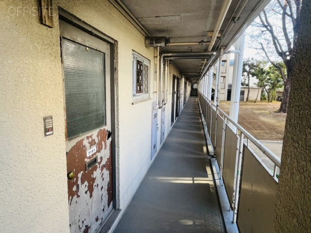 代官山コーポラス 2号棟 エントランス