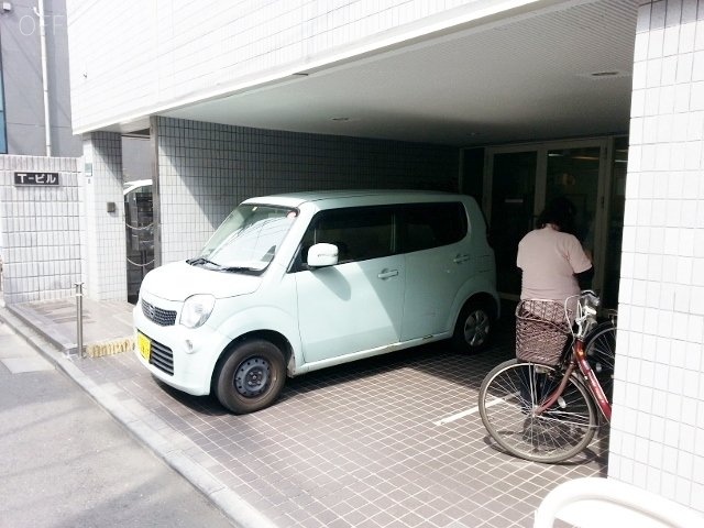 Tビル 駐車場