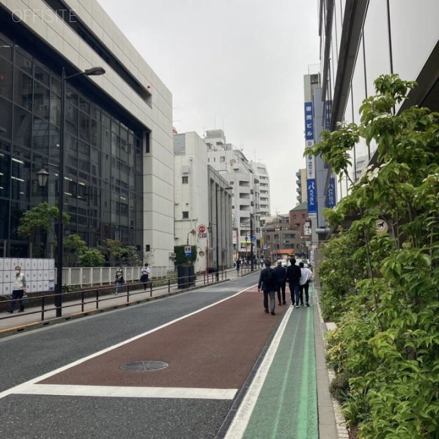 ビジネスエアポート田町(田町スクエア2階) ビル前面道路