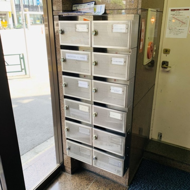 岡本ビル 郵便受け