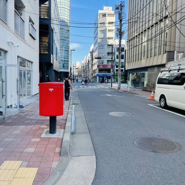 外神田フジハイツビル 前面道路