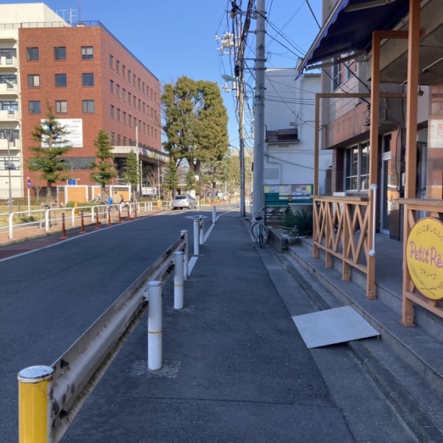 廣浦ビル 前面歩道