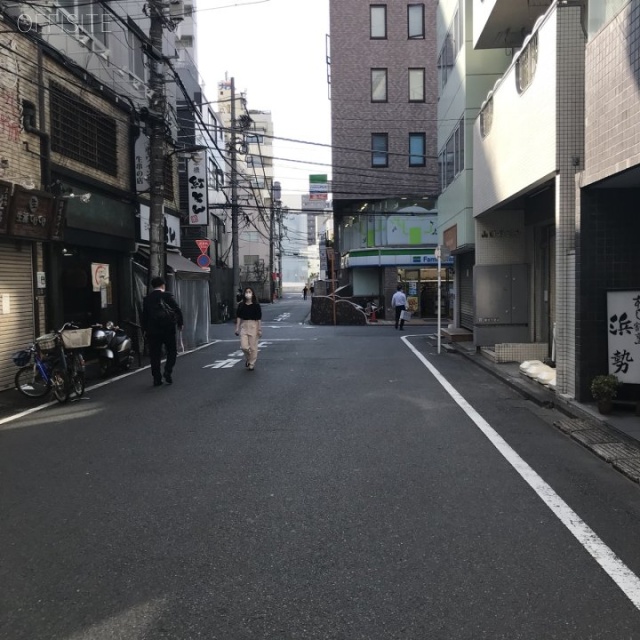 柏木片桐屋ビル ビル前面道路
