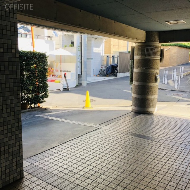 アルカディア表参道 駐車場