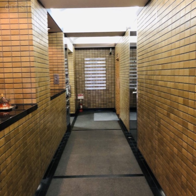 銀座新六洲ビル エントランス