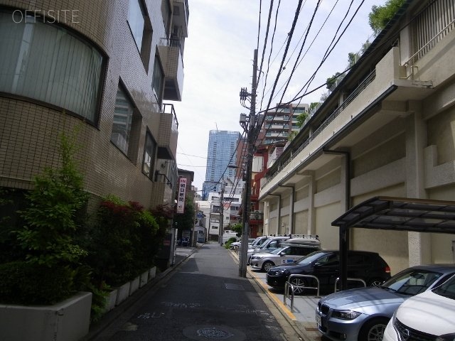 千代田中央ビル ビル前面道路