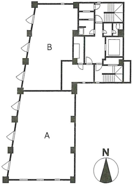 神田レンガビルB1F 間取り図
