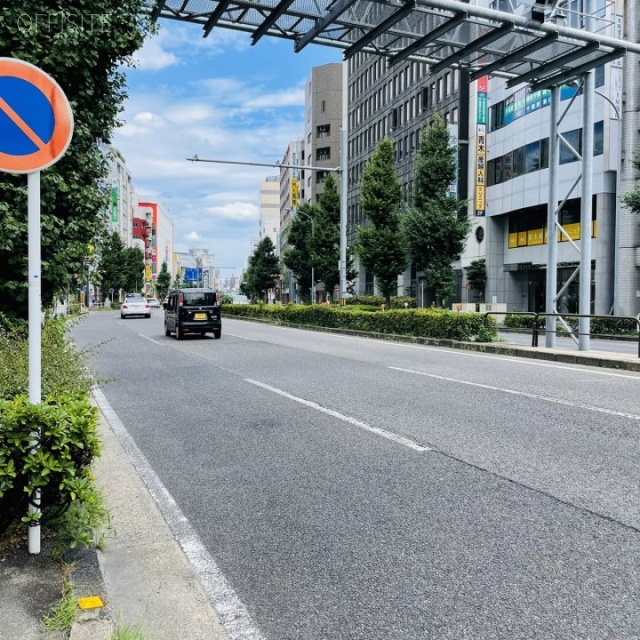 朝日生命千種AMビル 前面に広小路通