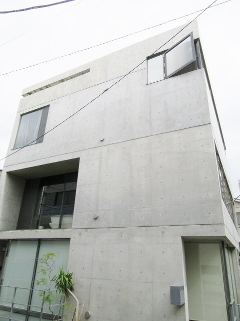 ワイズキューブビル 外観
