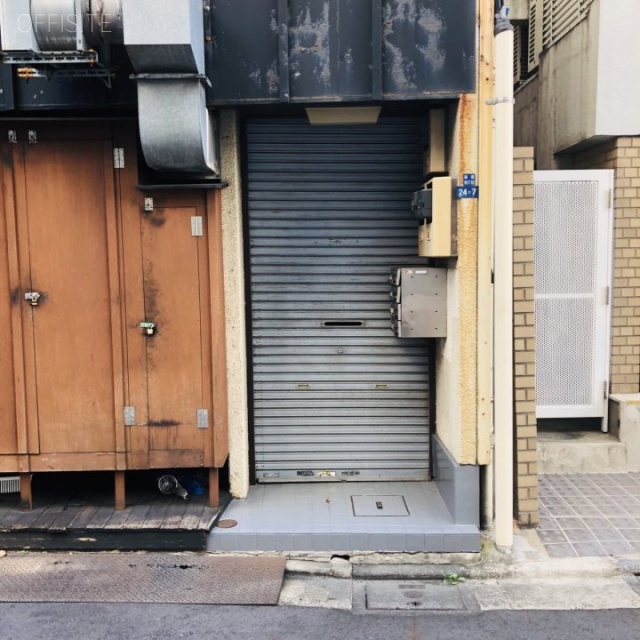 新橋ランドビル エントランス