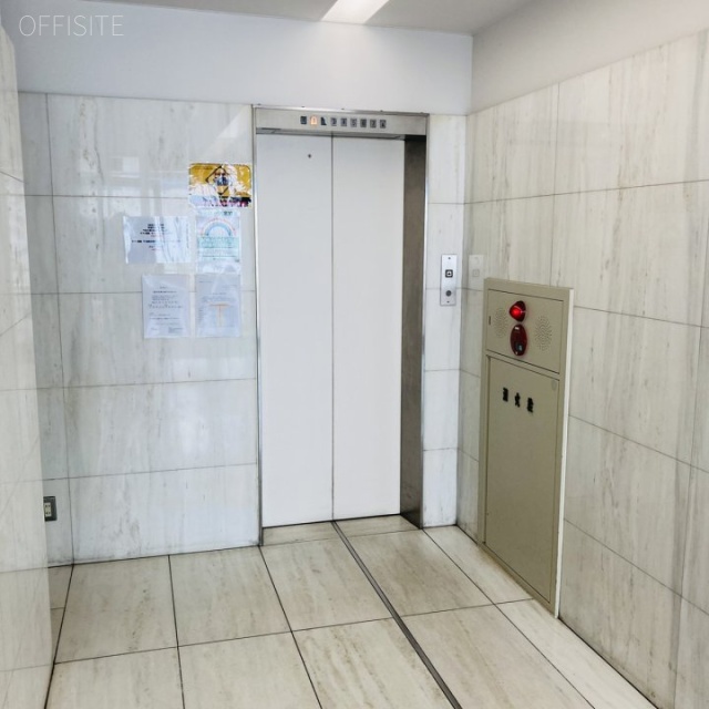 泉田町ビル エントランス