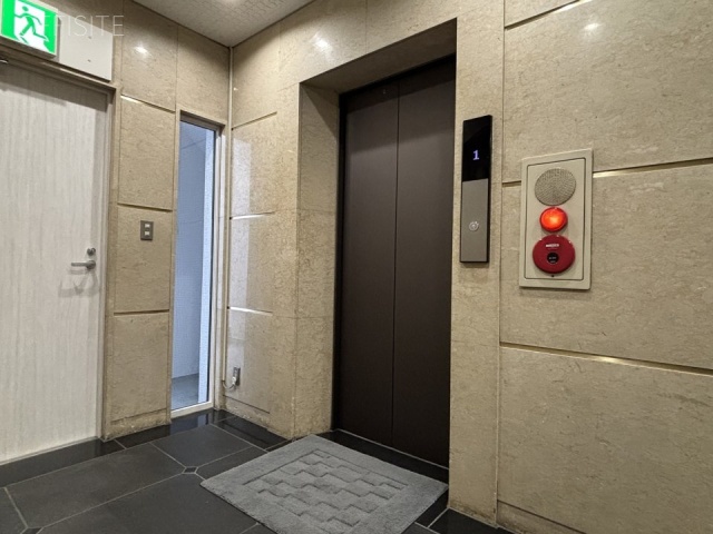 フレックス三軒茶屋　エントランス