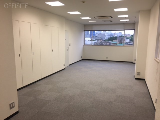龍公亭ビル　室内
