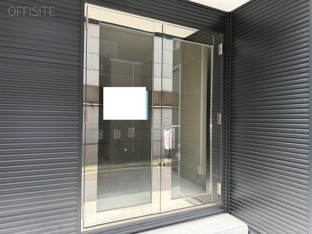 千代田区神田小川町3丁目ビル　オフィスビル出入口