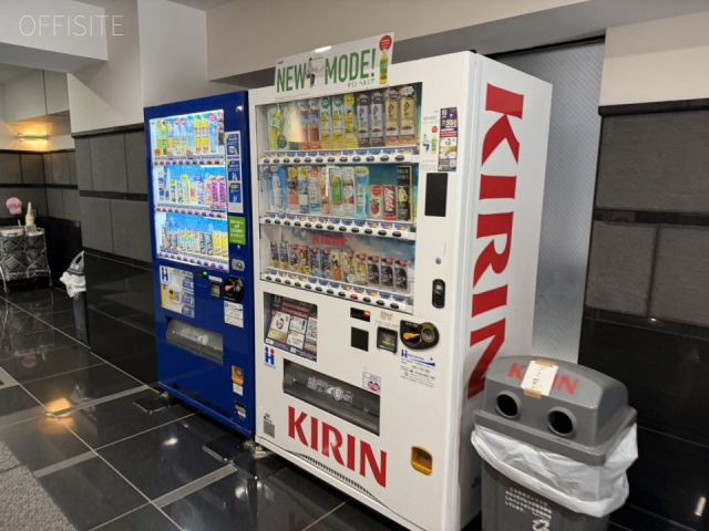 ヨシクニ駒形ビル 自動販売機