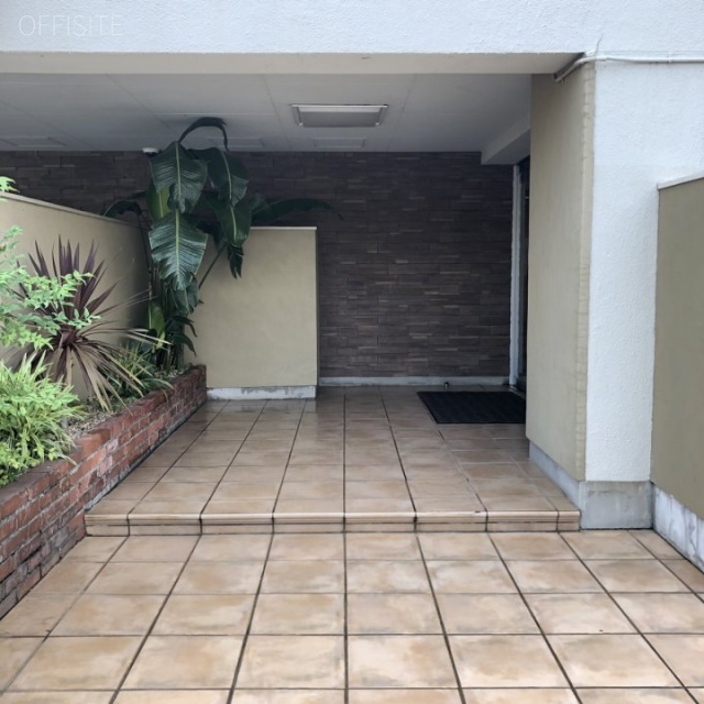 ニュー青葉台マンション　エントランス