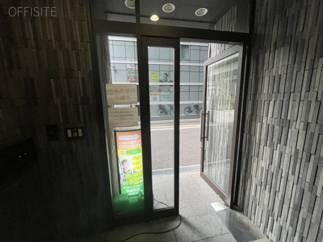 キスワイヤ御徒町ビル エントランス
