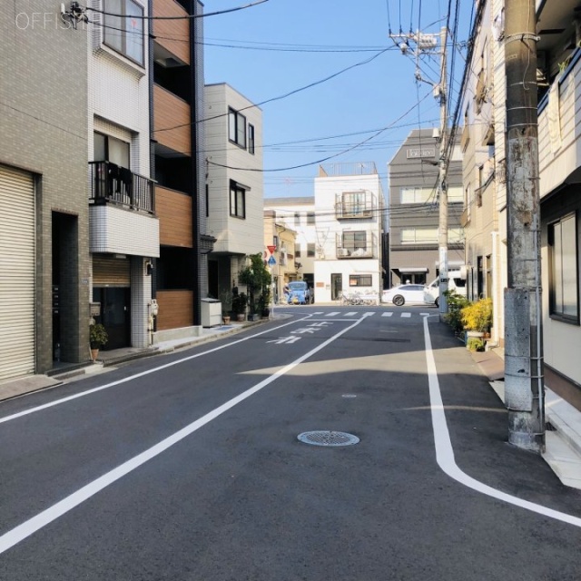 岳獅(がくし)ビル ビル前面道路