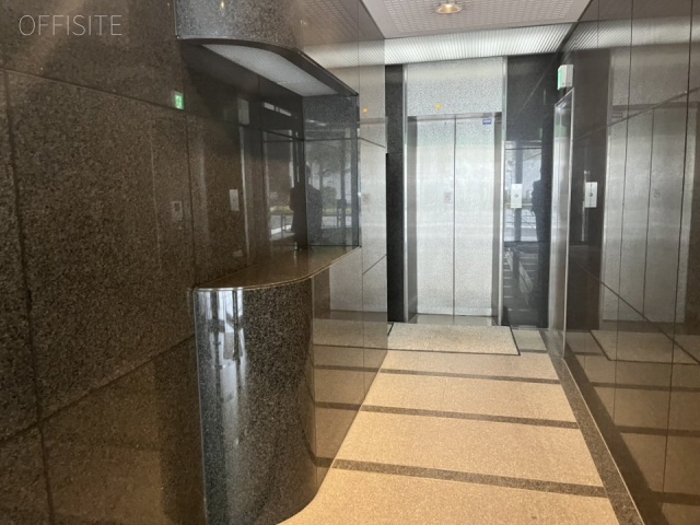 六本木蟻川ビル　エントランス