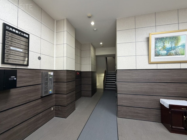 三共美倉ビル別館　エントランス