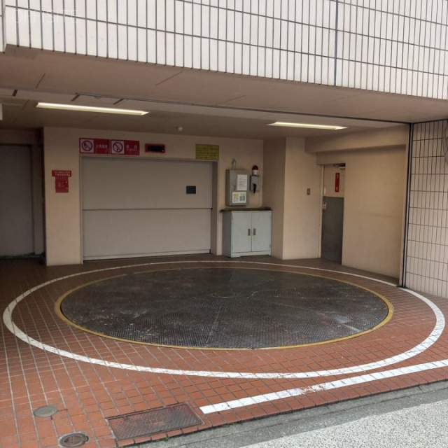 田辺浜町ビル 駐車場