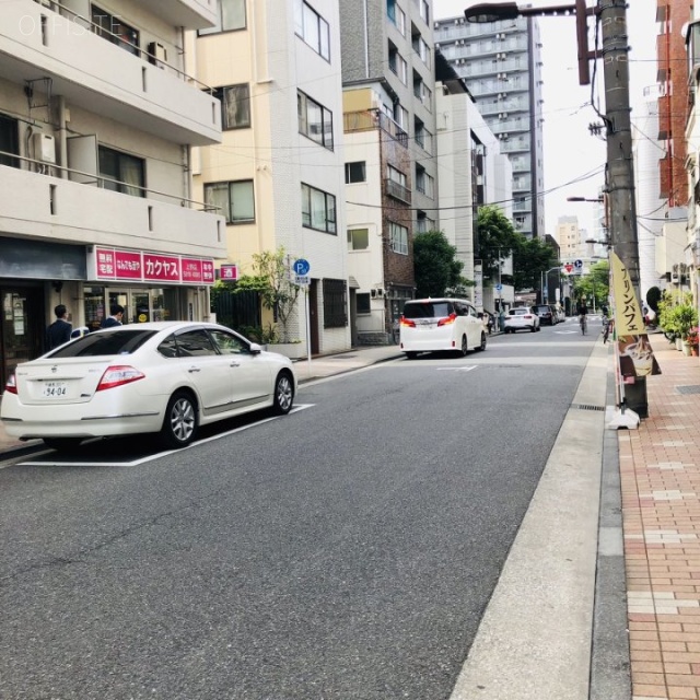 津田ビル 前面道路