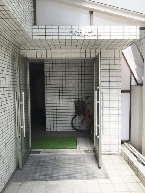 大塚ビル エントランス