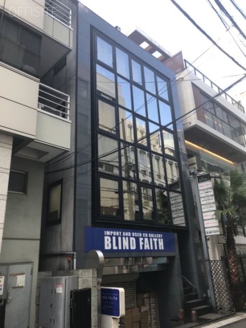西新宿ウインズビル　外観