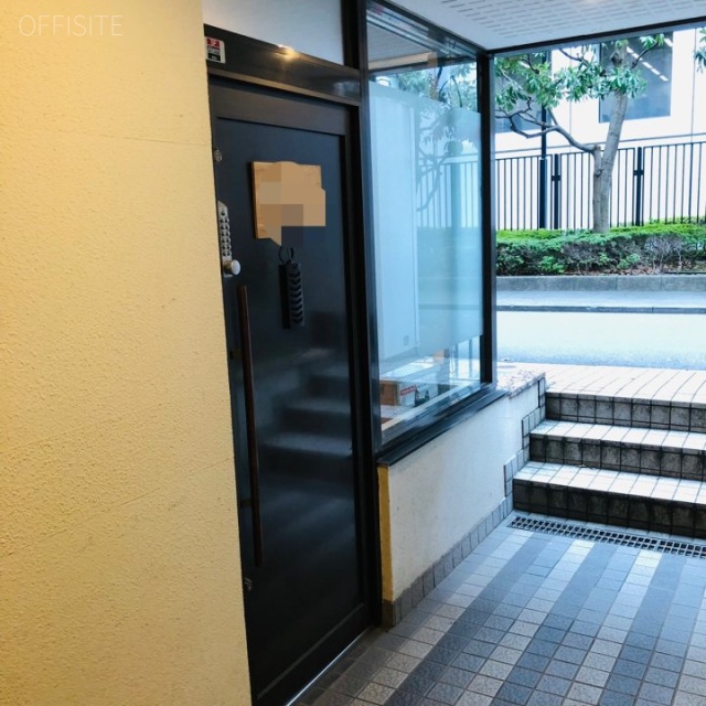 内村芝ビル　エントランス