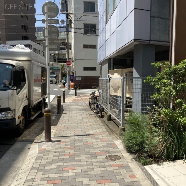 ウェルスクエアオフィス日本橋水天宮 前面歩道