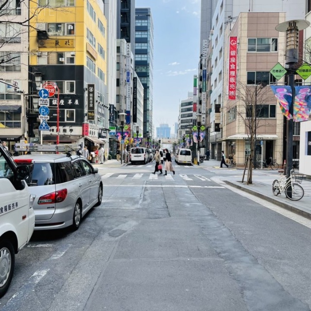 仏蘭西屋ビル ビル前面道路