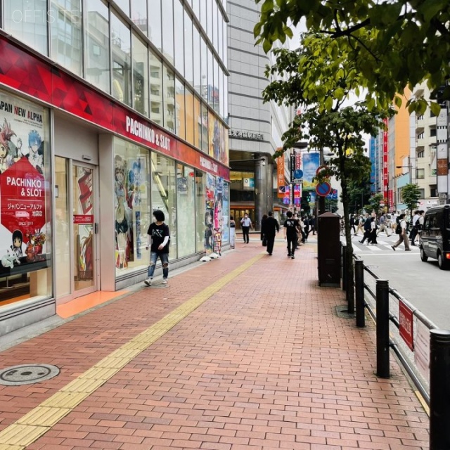 清水ビル ビル前面道路