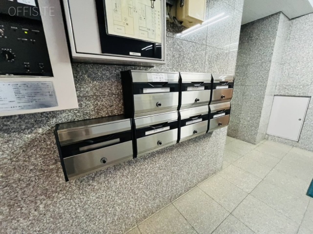 川越伊東ビル エントランス