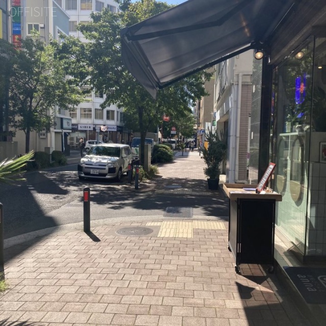 横浜エクセレントⅩⅤⅡ　前面道路