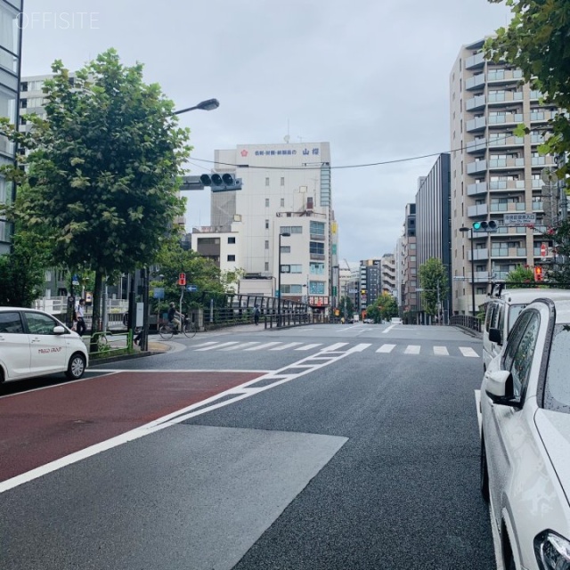 陽光築地ビル 前面は平成通り