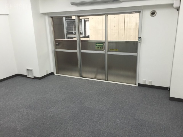 ニュー青山ビル 室内