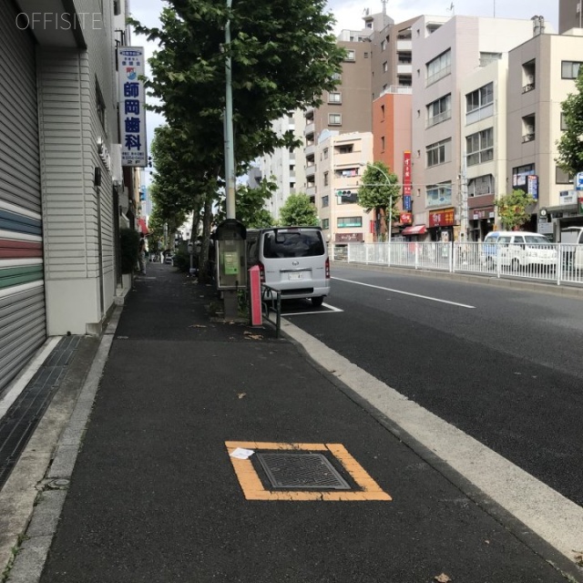 ニュー早稲田ビル ビル前面道路