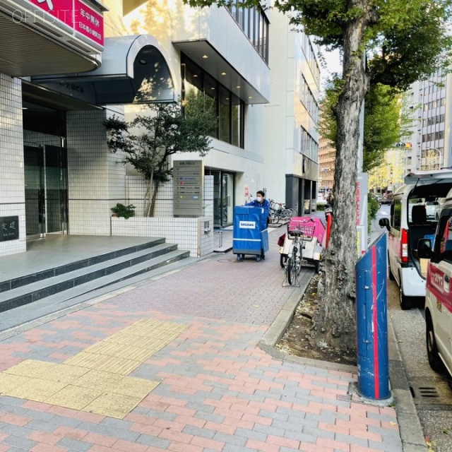 岩尾大和ビル ビル前面道路