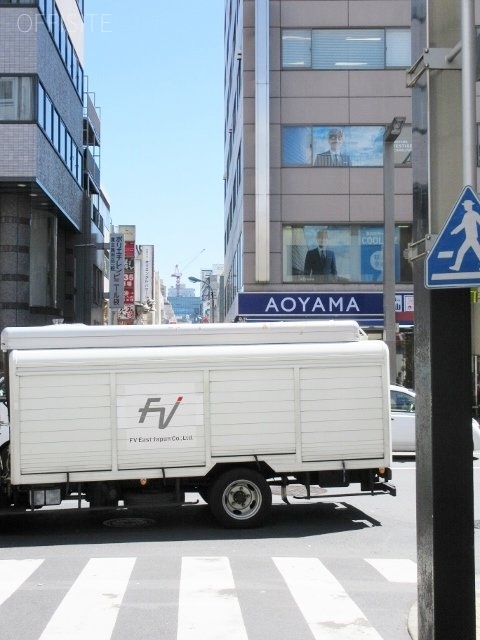 ミツビル ビル前面道路