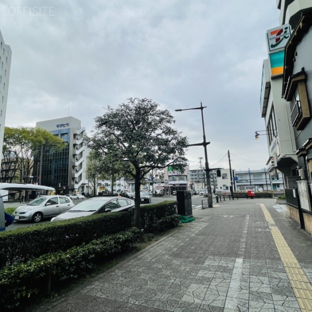 花京院ビルディング 前面道路