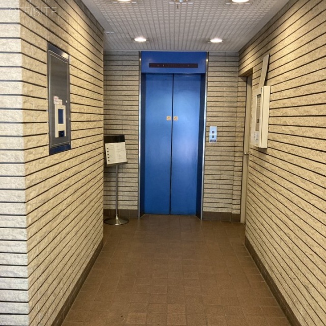 タマキビル エレベーターホール