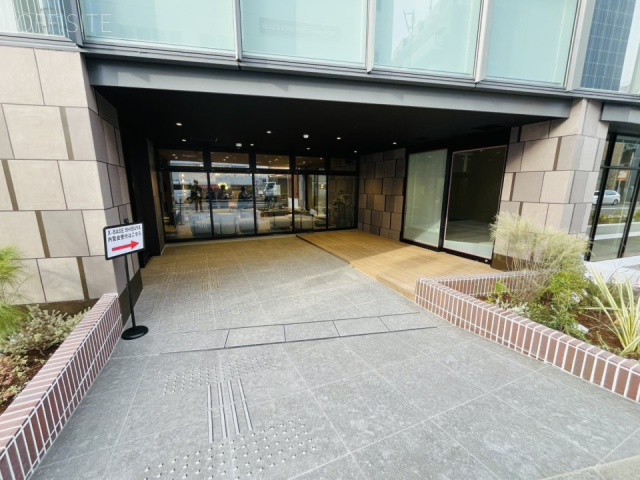 X-BASE SHIBUYA(クロスベースシブヤ) エントランス